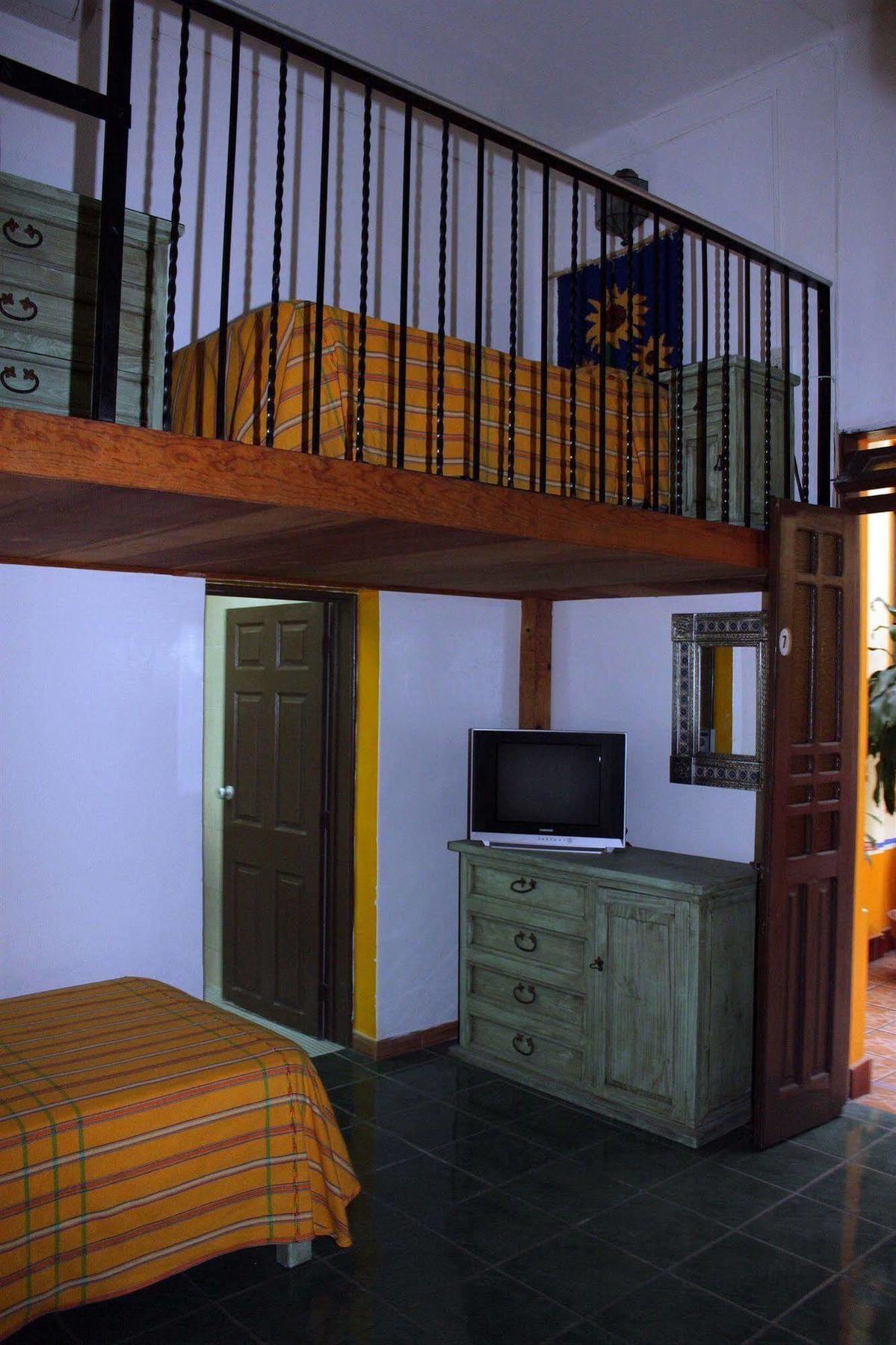 Casa Vilasanta Guadalajara Eksteriør bilde